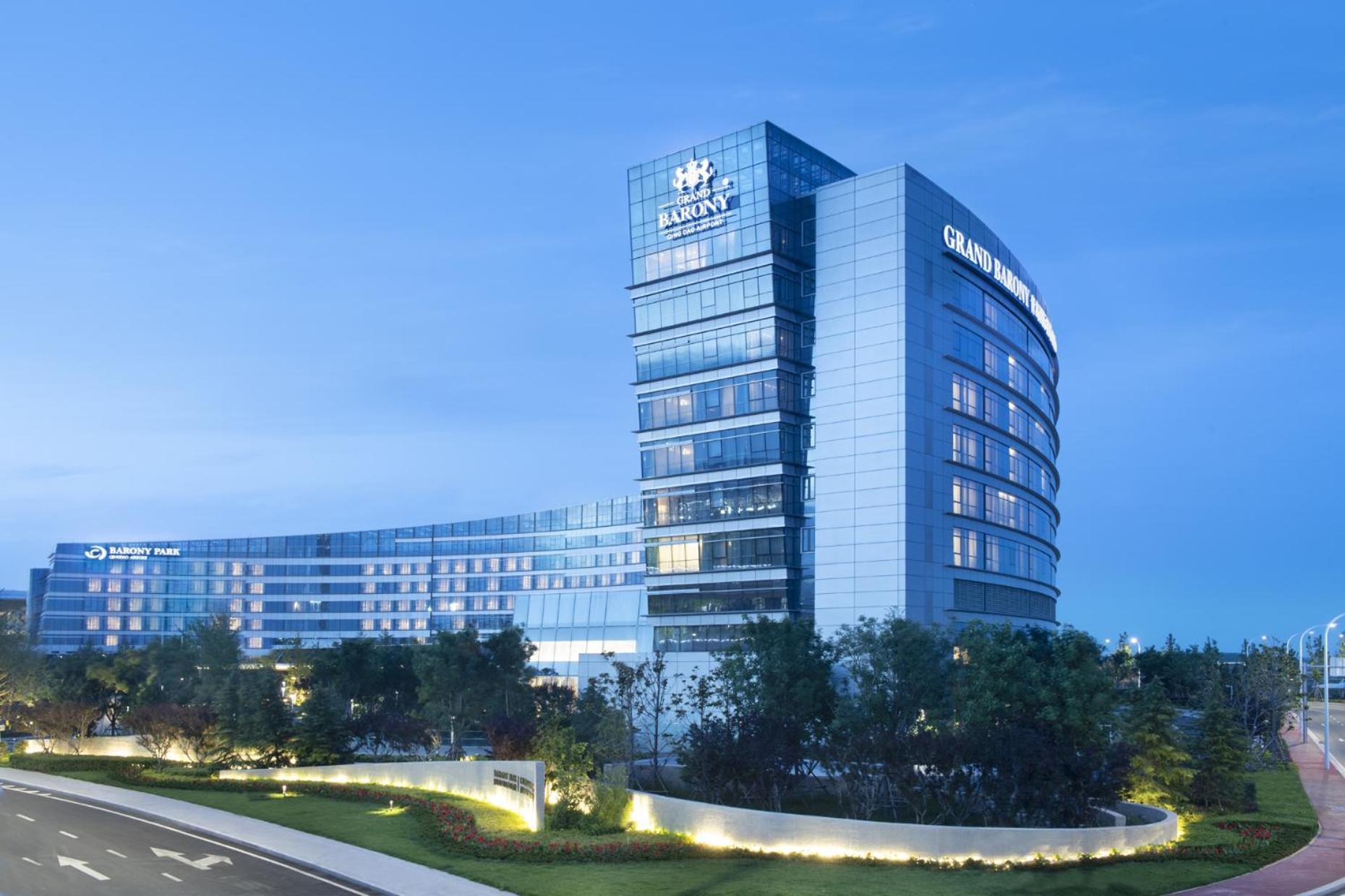 Grand Barony Qingdao Airport Hotel Exterior photo